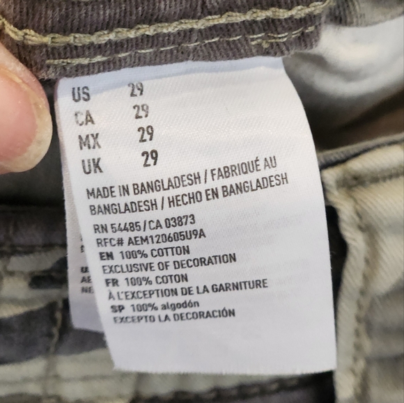 COPY - American eagle men's gray shorts size 32 GREAT CONDITION - Picture 4 of 8